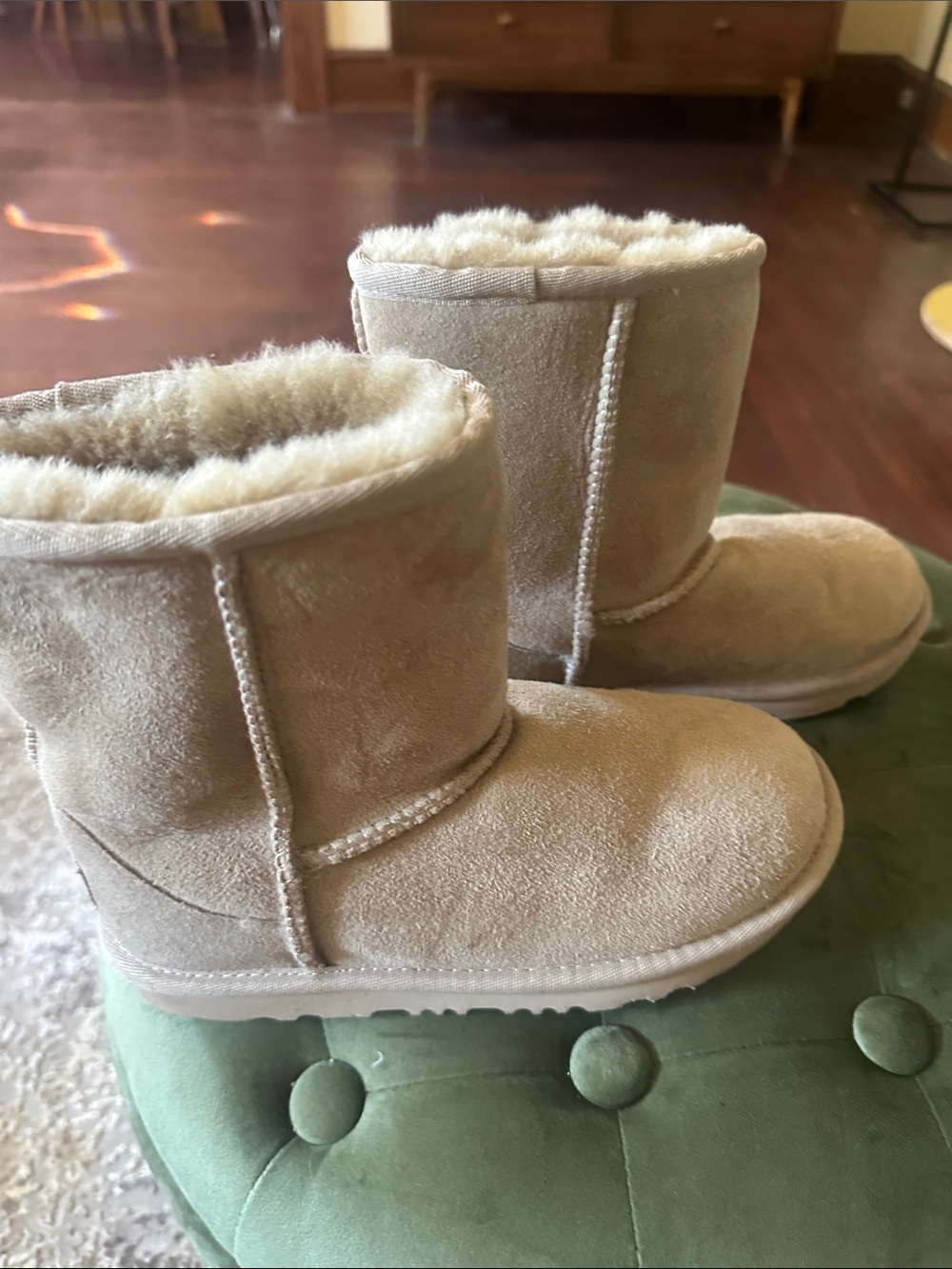 UGG Kids Classic Tall Boot in Chestnut - Picture 4 of 6
